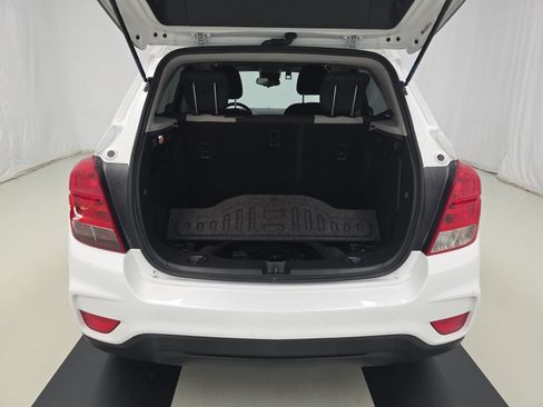 Used 2021 Chevrolet Trax LS w/ Tint and Cruise Package FWD image 14