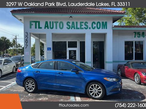 Used 2017 Ford Fusion SE FWD image 12