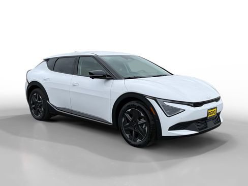 New 2025 Kia EV6 Light image 7