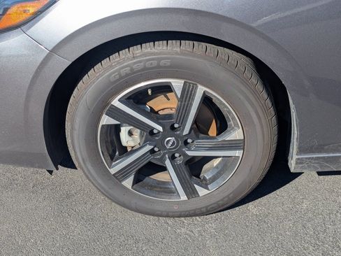 Used 2024 Nissan Sentra SV image 12