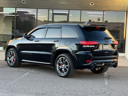Used 2018 Jeep Grand Cherokee SRT image 11