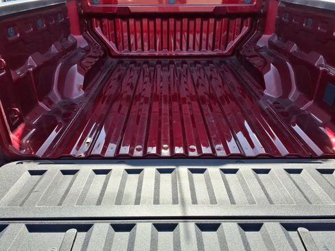 Used 2025 Chevrolet Colorado Trail Boss image 10