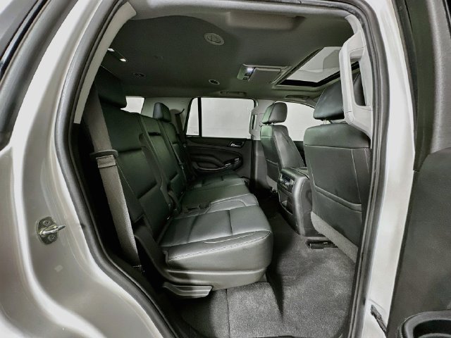 Used 2020 GMC Yukon SLT w/ Graphite Performance Edition RWD image 30