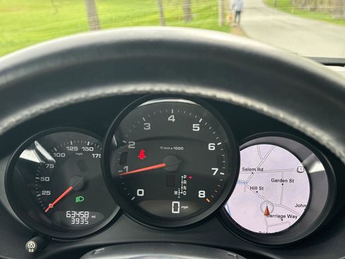 Used 2017 Porsche 718 Cayman RWD image 6