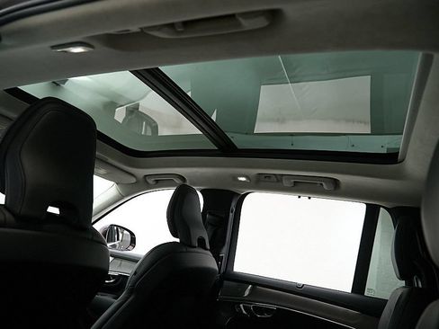 Certified 2025 Volvo XC90 T8 Ultra AWD/4WD image 25