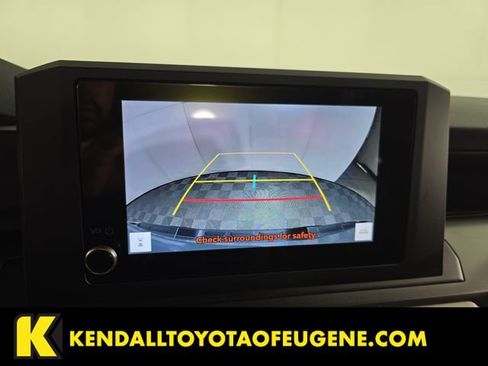 Certified 2025 Toyota Tacoma TRD Off-Road AWD/4WD image 15