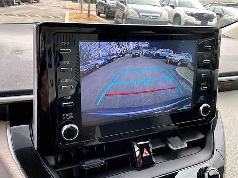 Used 2020 Toyota Corolla LE image 25