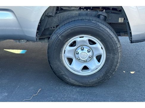 Certified 2023 Toyota Tacoma SR image 7