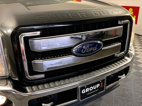 Used 2015 Ford F250 King Ranch w/ King Ranch w/Chrome Package image 28