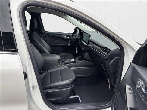 New 2025 Ford Escape SE image 6