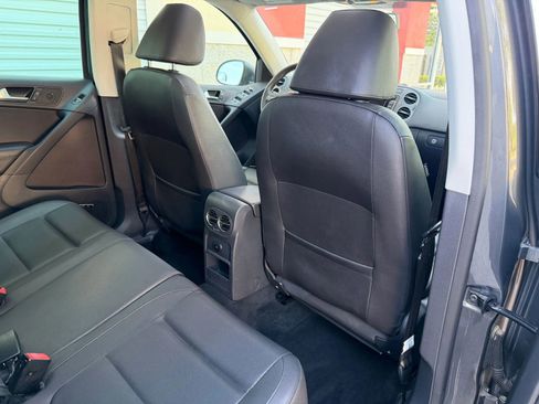 Used 2014 Volkswagen Tiguan S FWD image 21