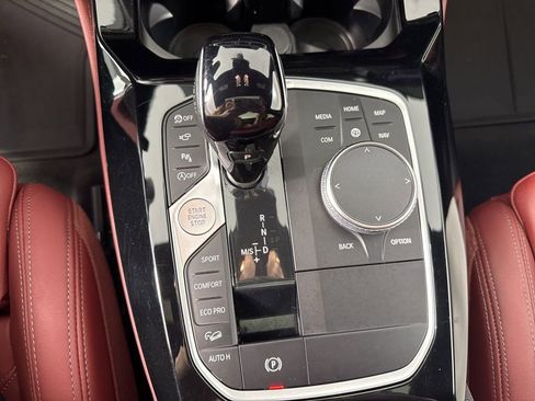 Certified 2024 BMW X4 xDrive30i w/ Premium Package image 19