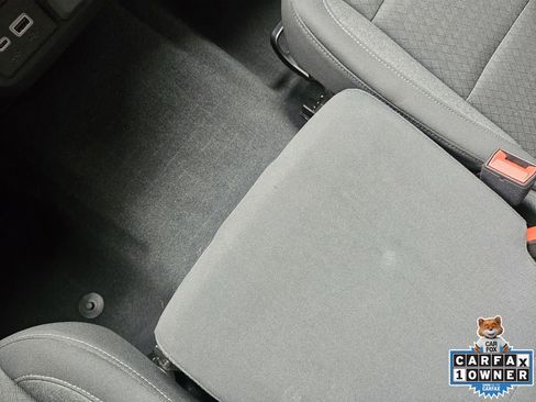 Used 2024 Chevrolet Silverado 2500 Custom w/ Custom Value Package image 24