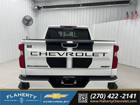 Used 2023 Chevrolet Silverado 1500 RST w/ Rally Edition AWD/4WD image 4