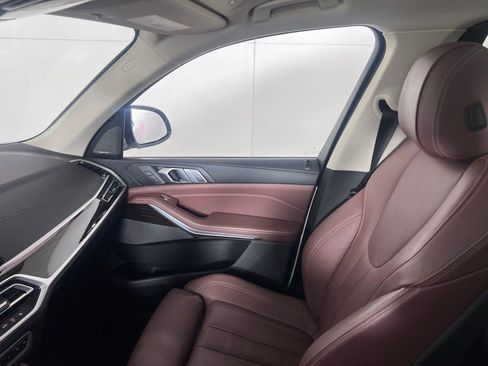 Used 2020 BMW X7 xDrive40i w/ Premium Package image 18