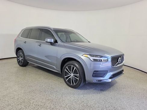 Used 2020 Volvo XC90 T5 Momentum image 4
