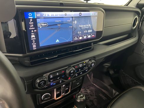 Used 2024 Jeep Wrangler Sahara w/ Technology Group image 26