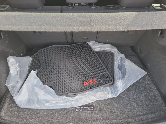 Used 2022 Volkswagen GTI S FWD image 10