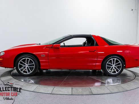 Used 2002 Chevrolet Camaro Z28 w/ SS Performance/Appearance Pkg image 13