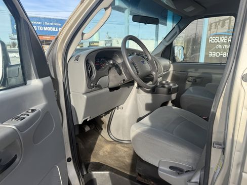 Used 2008 Ford E-350 and Econoline 350 XL image 9