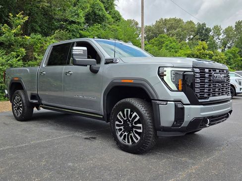 New 2026 GMC Sierra 2500 Denali Ultimate AWD/4WD image 9