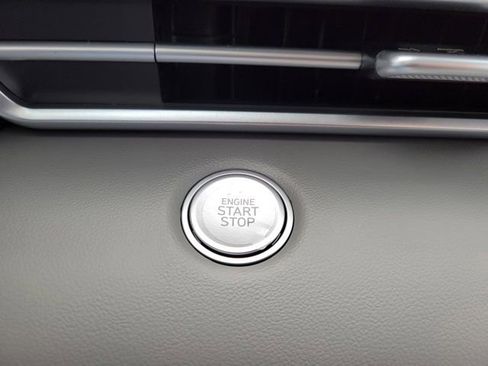 New 2026 Hyundai Elantra SEL Sport FWD image 14