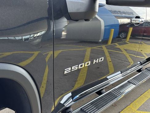 Used 2023 Chevrolet Silverado 2500 High Country w/ Z71 Off-Road Package image 16