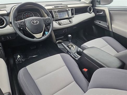 Used 2015 Toyota RAV4 XLE image 11
