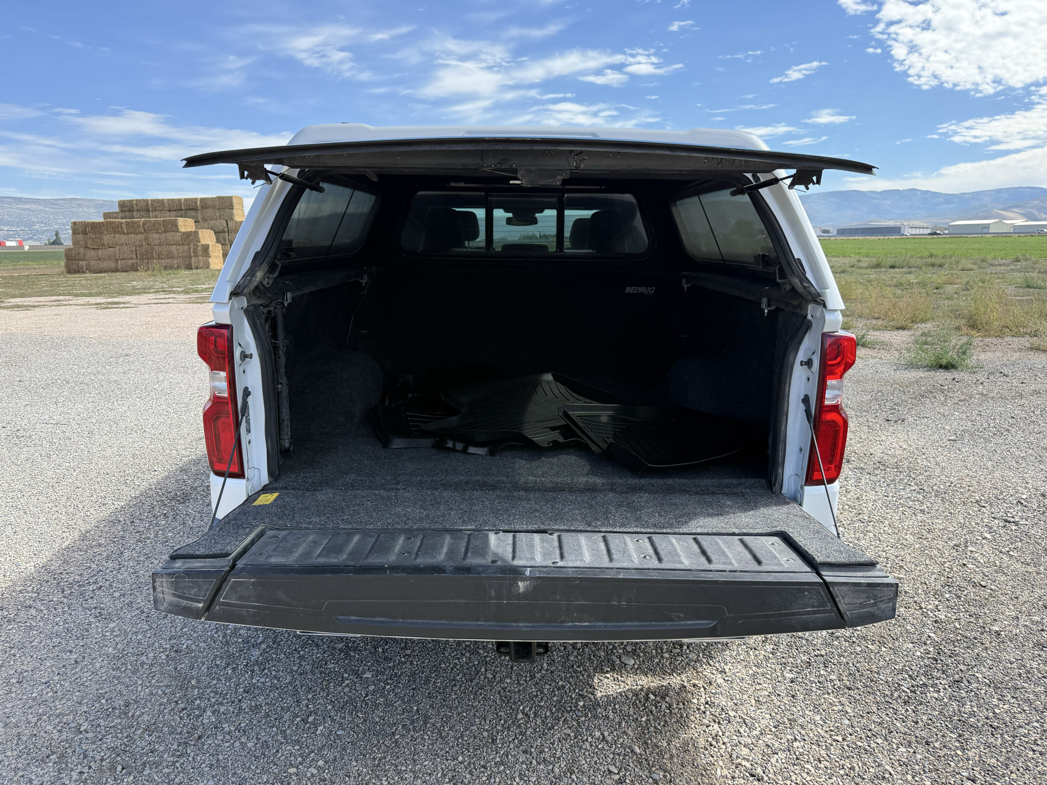 Used 2023 Chevrolet Silverado 1500 High Country AWD/4WD image 13