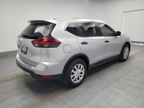 Used 2018 Nissan Rogue S image 9