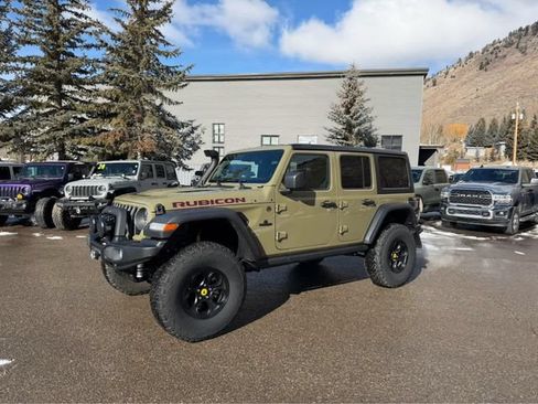 New 2025 Jeep Wrangler Unlimited Rubicon w/ Convenience Group AWD/4WD image 2