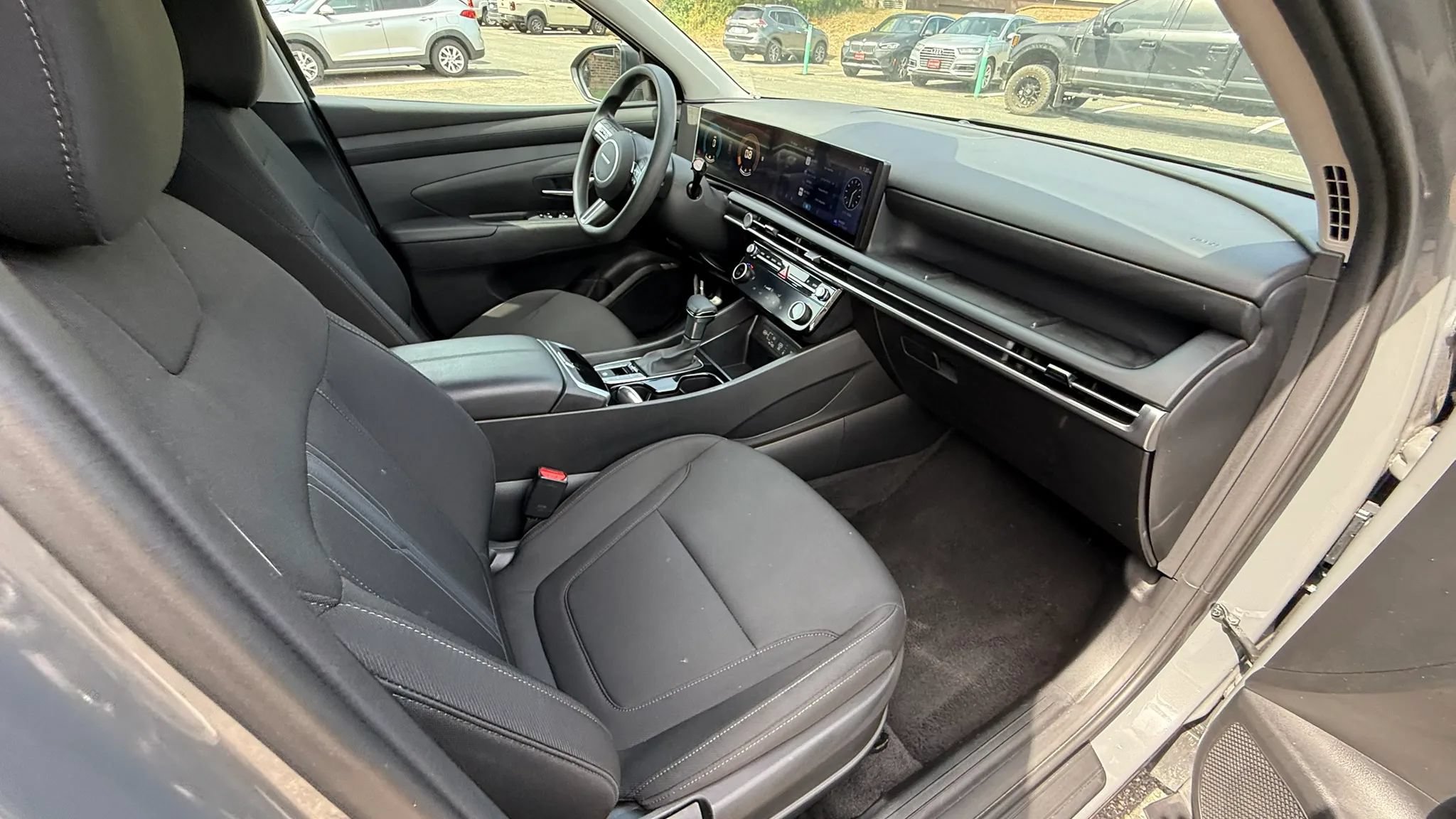 Used 2025 Hyundai Tucson SEL FWD image 37