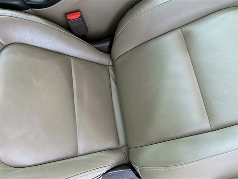 Used 2018 GMC Canyon SLT w/ Driver Alert Package image 19