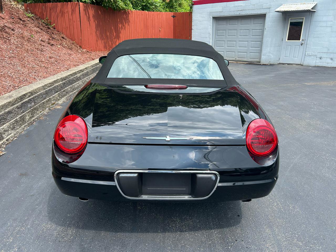 Used 2002 Ford Thunderbird RWD image 7