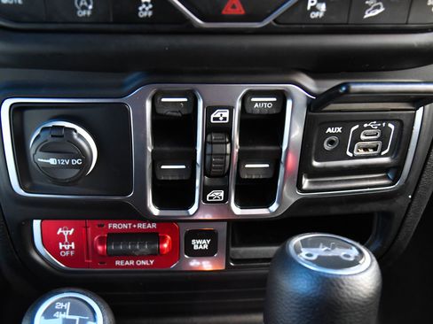 Used 2019 Jeep Wrangler Unlimited Rubicon image 25