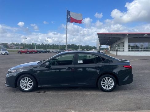 New 2026 Toyota Camry LE w/ Convenience Package image 4