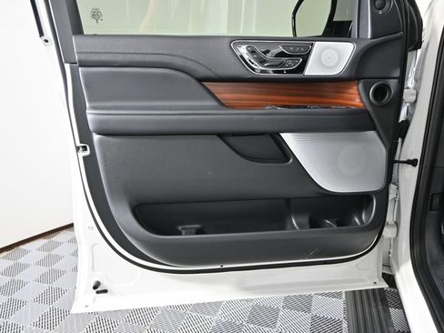 Used 2024 Lincoln Navigator L Reserve w/ Equipment Group 201A AWD/4WD image 19