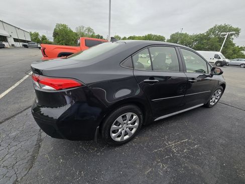 Certified 2022 Toyota Corolla LE FWD image 8