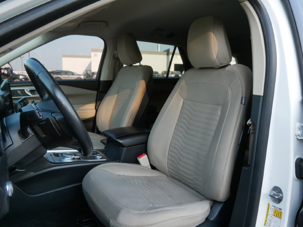 Used 2020 Ford Explorer XLT AWD/4WD image 8