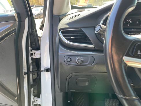 Used 2017 Buick Encore Preferred image 15