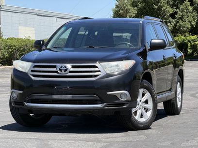 Used 2012 Toyota Highlander SE w/ Tow Pkg