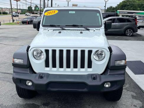 Used 2018 Jeep Wrangler Unlimited Sport S AWD/4WD image 8