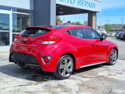 Used 2015 Hyundai Veloster Turbo FWD image 3
