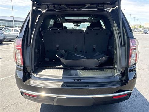 Used 2022 Chevrolet Tahoe LT w/ Luxury Package AWD/4WD image 23