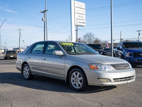 Used 2000 Toyota Avalon XLS image 7