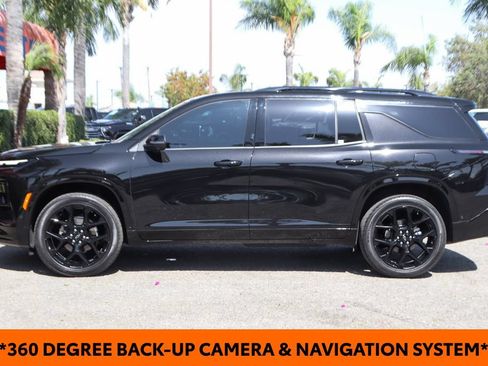 Used 2026 Chevrolet Traverse RS w/ LPO, Floor Liner Package FWD image 5