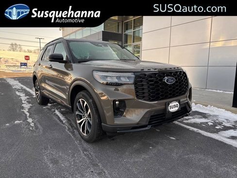 New 2026 Ford Explorer ST-Line image 1