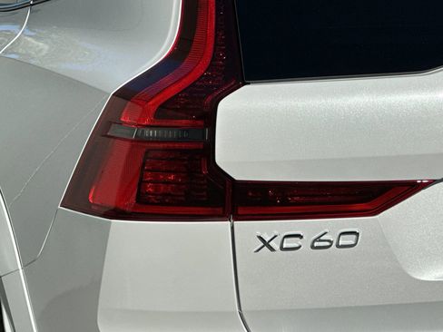 New 2026 Volvo XC60 T8 Polestar image 7