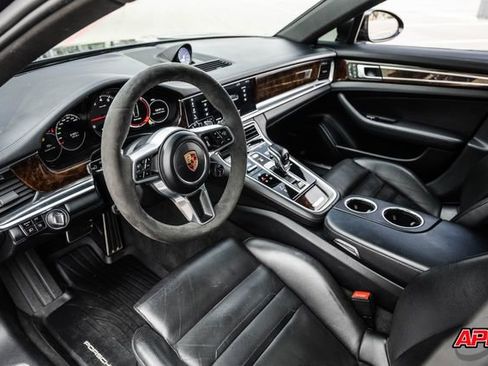 Used 2018 Porsche Panamera 4S image 2