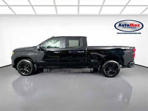 Used 2023 Chevrolet Silverado 1500 Custom image 8